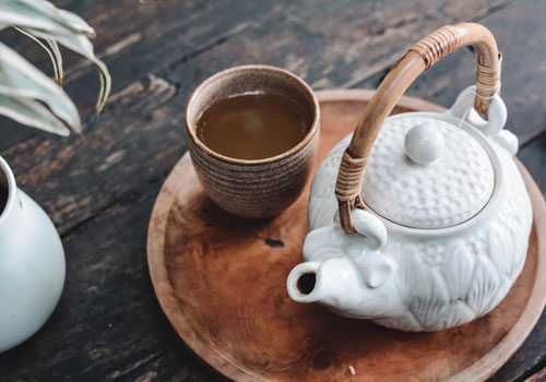 White and Brown Tea Set